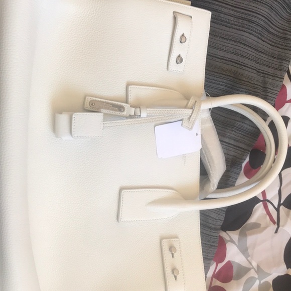 Saint Laurent Medium Soft De Jour Leather Tote - Picture 4 of 8